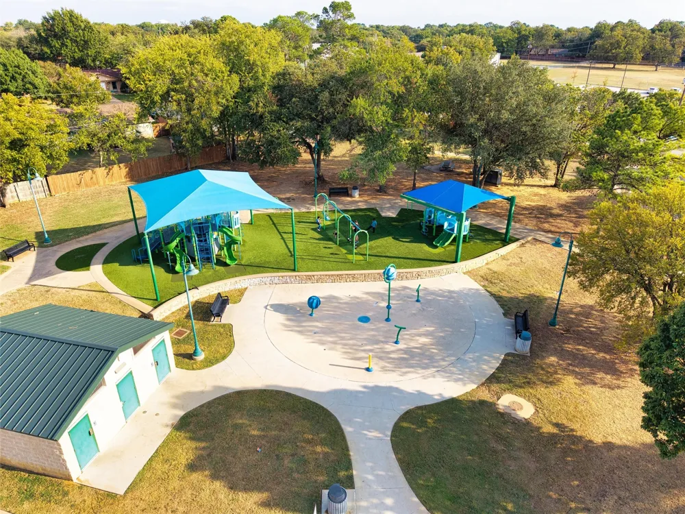 2014 Warnford Place Arlington, TX 76015