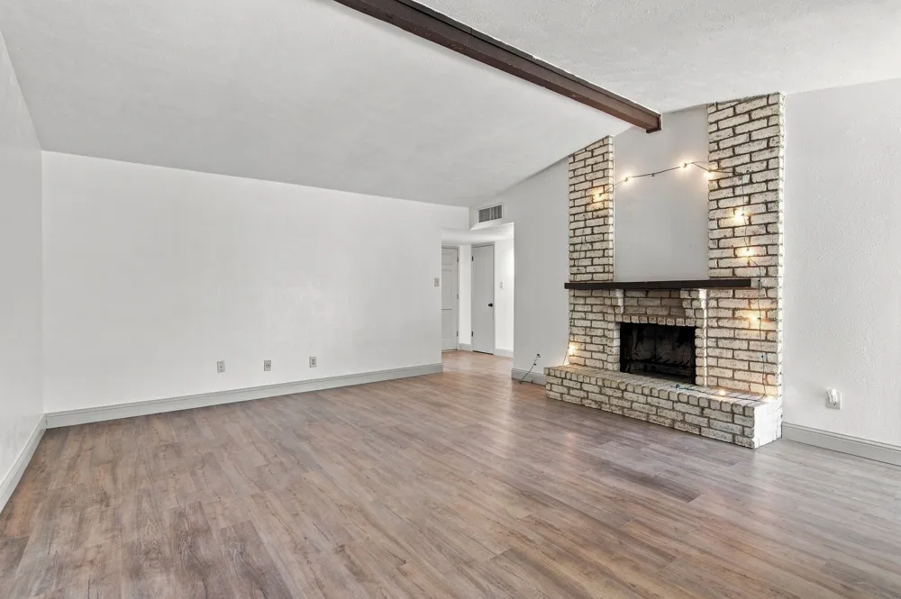 4025 Engleman Street Fort Worth, TX 76137