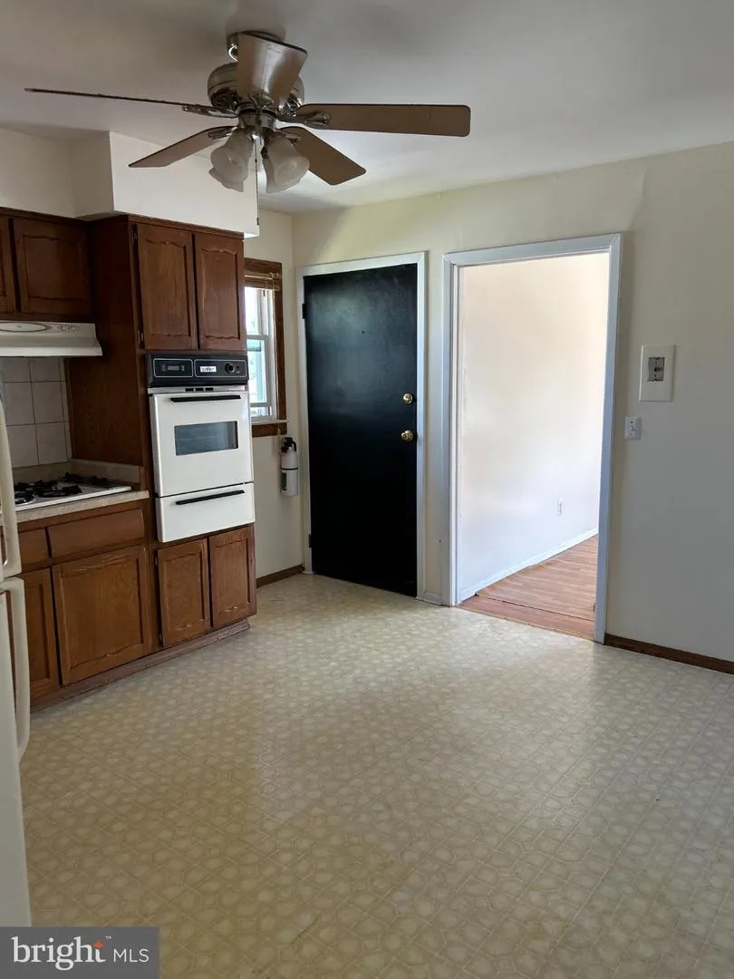 16 STEYN PLACE Passaic, NJ 07055