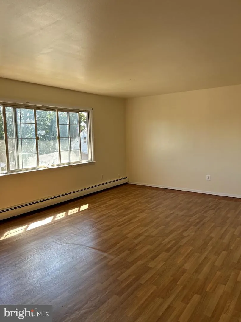 16 STEYN PLACE Passaic, NJ 07055