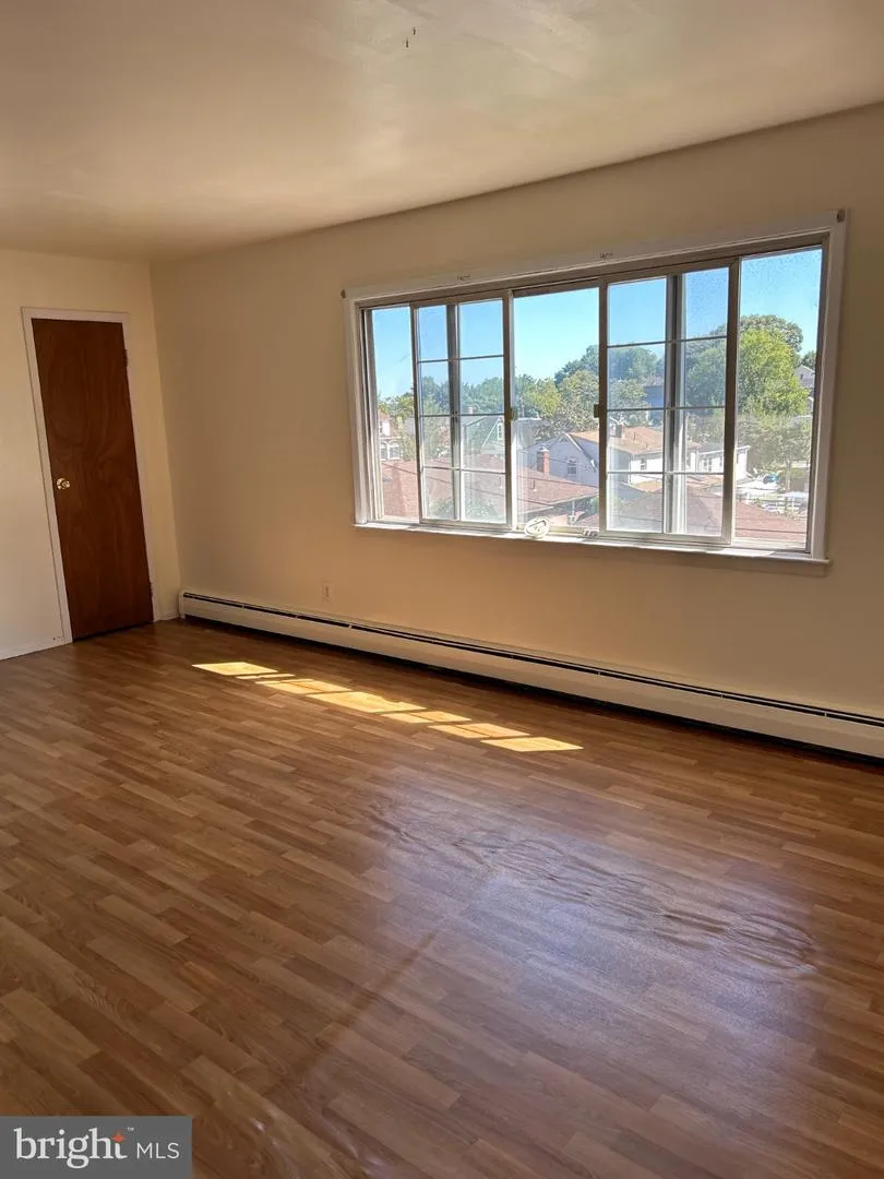 16 STEYN PLACE Passaic, NJ 07055