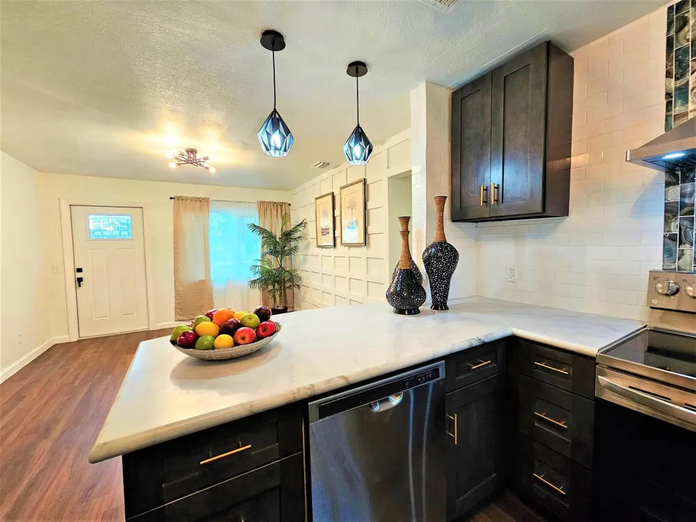261 6th Court SW Vero Beach, FL 32962