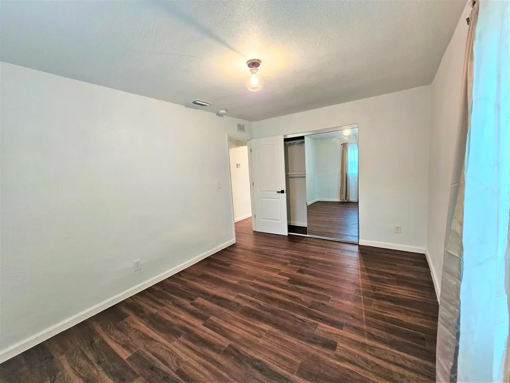 261 6th Court SW Vero Beach, FL 32962