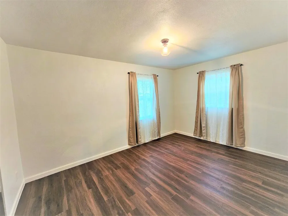 261 6th Court SW Vero Beach, FL 32962