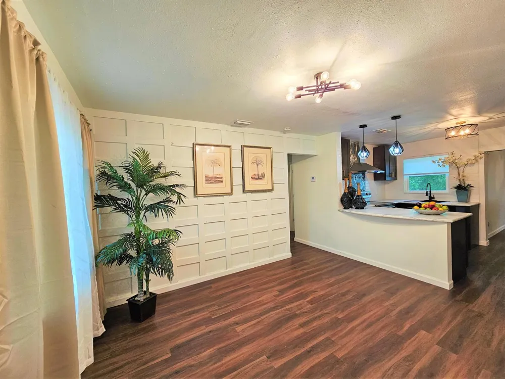 261 6th Court SW Vero Beach, FL 32962