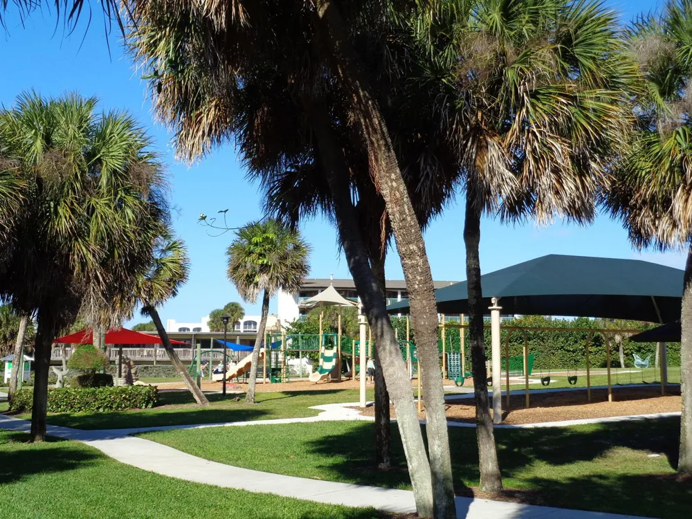 261 6th Court SW Vero Beach, FL 32962