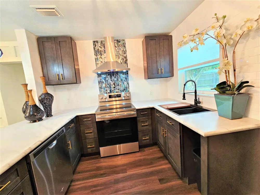 261 6th Court SW Vero Beach, FL 32962