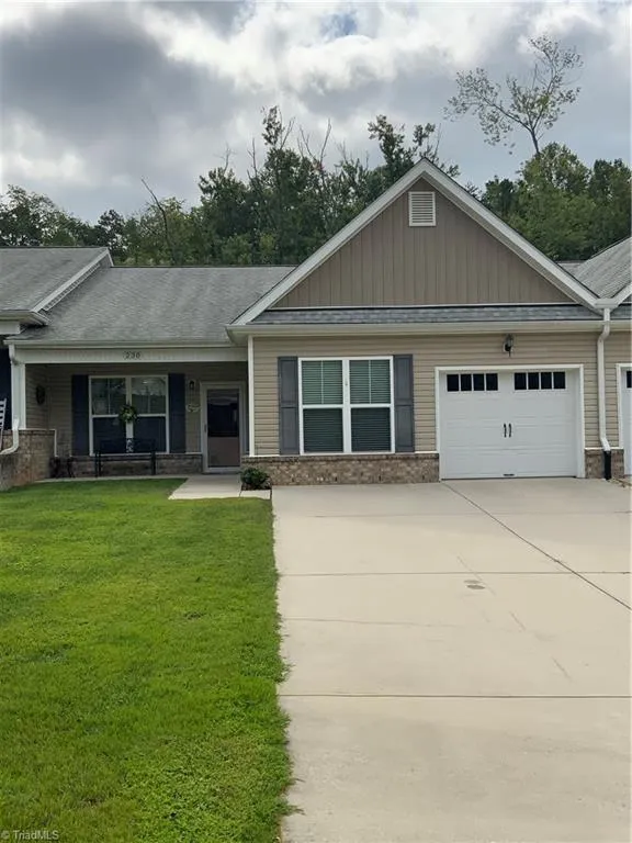 230 S Boyles Street Pilot Mountain, NC 27041