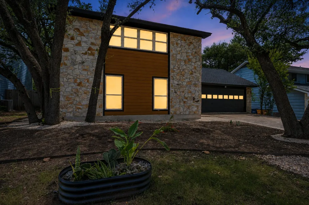 415 Baldridge Drive Austin, TX 78748