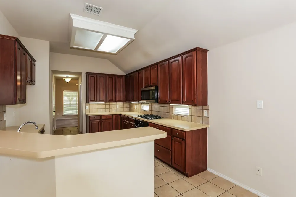 2217 Forest Park Circle Mansfield, TX 76063