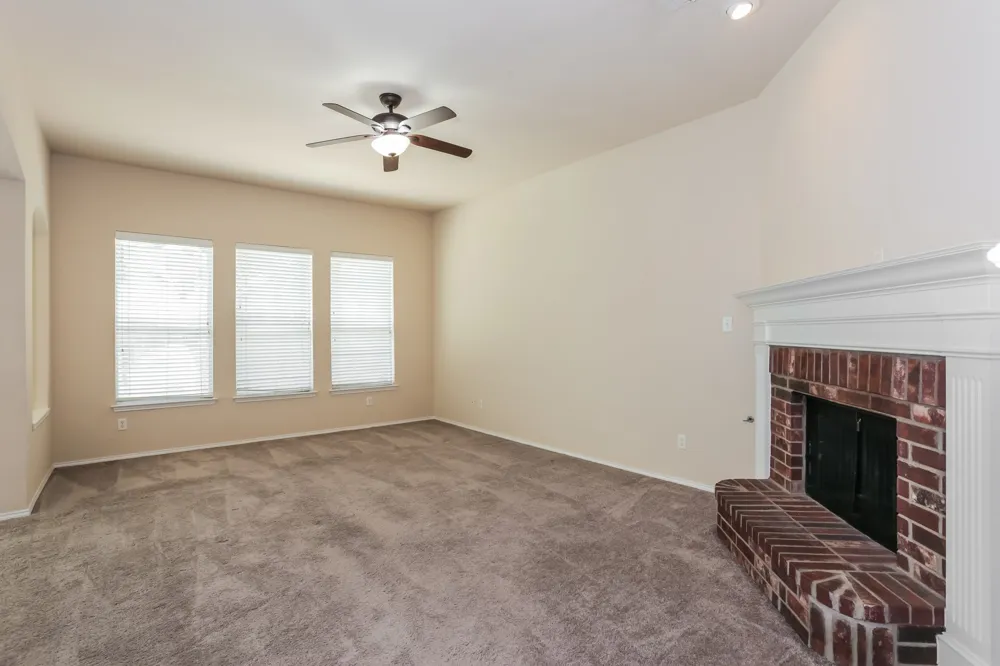 2217 Forest Park Circle Mansfield, TX 76063