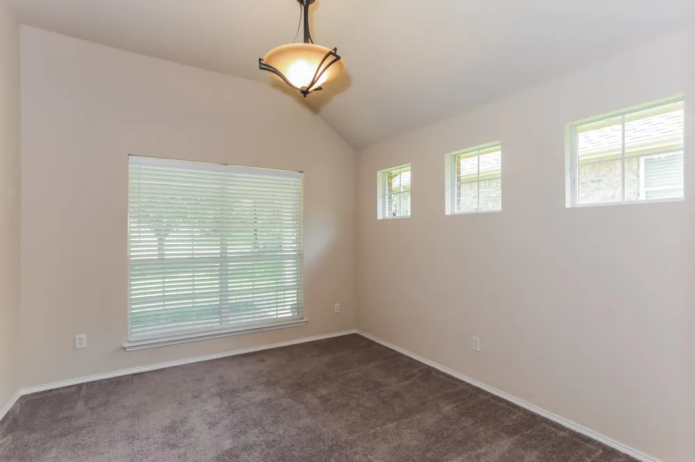 2217 Forest Park Circle Mansfield, TX 76063