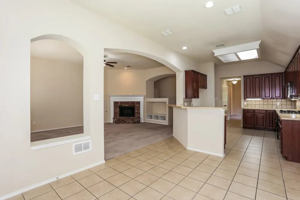 2217 Forest Park Circle Mansfield, TX 76063