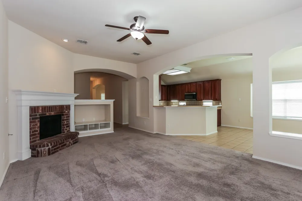 2217 Forest Park Circle Mansfield, TX 76063