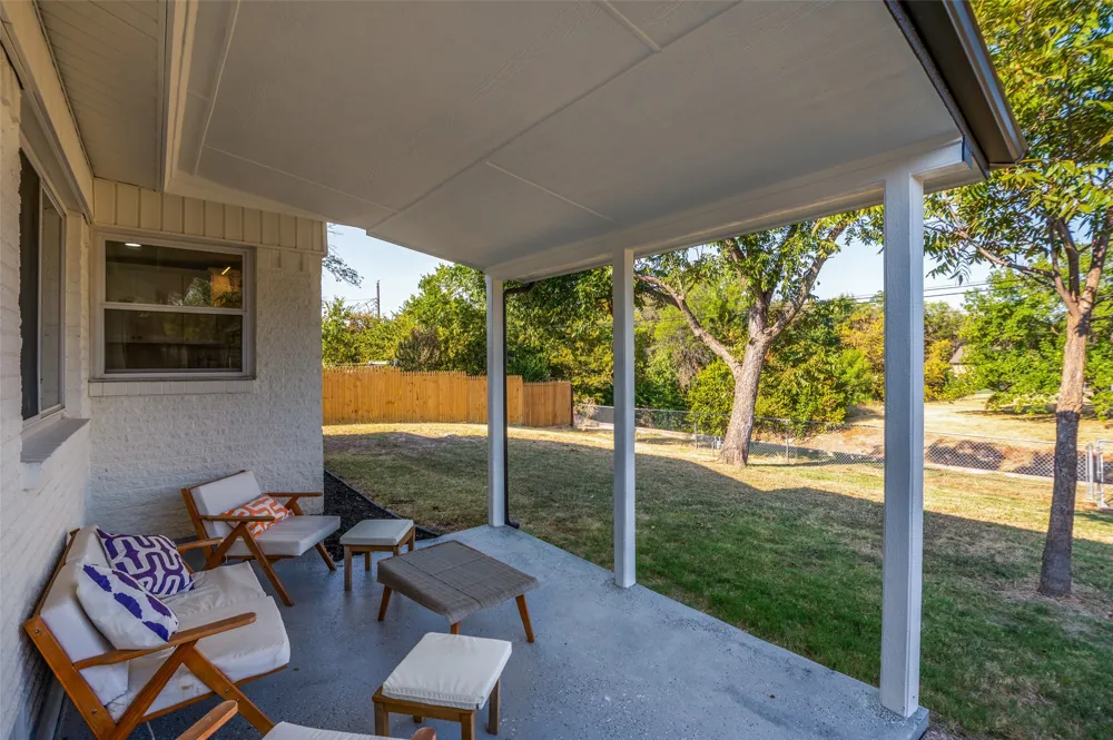 14517 Dennis Lane Farmers Branch, TX 75234