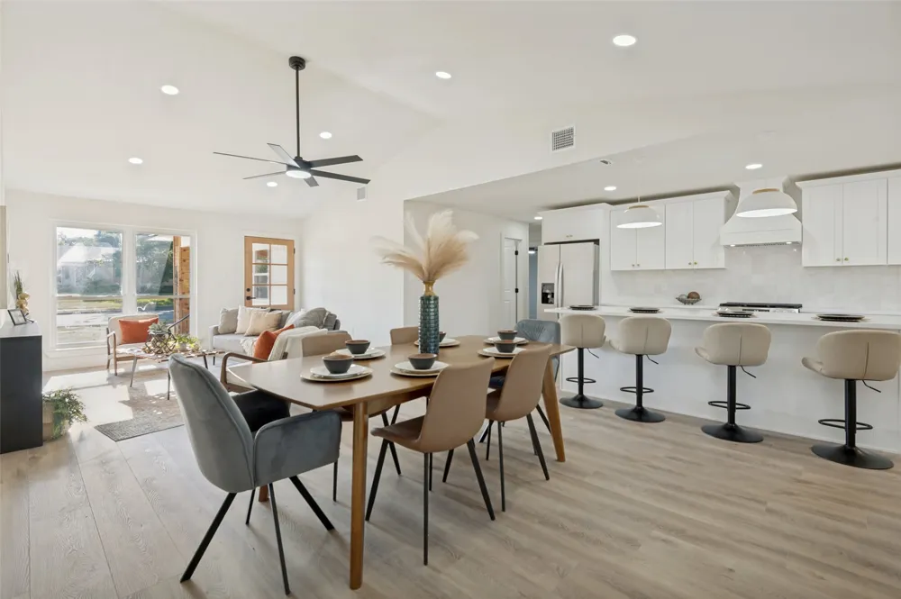 14517 Dennis Lane Farmers Branch, TX 75234