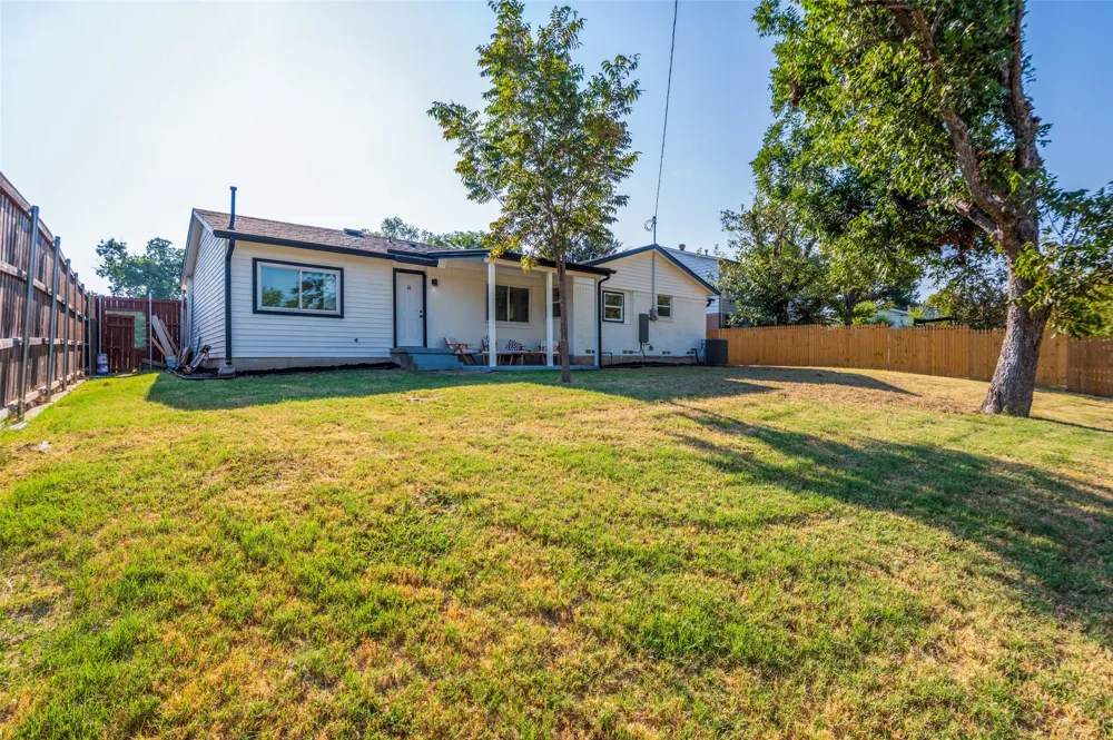 14517 Dennis Lane Farmers Branch, TX 75234