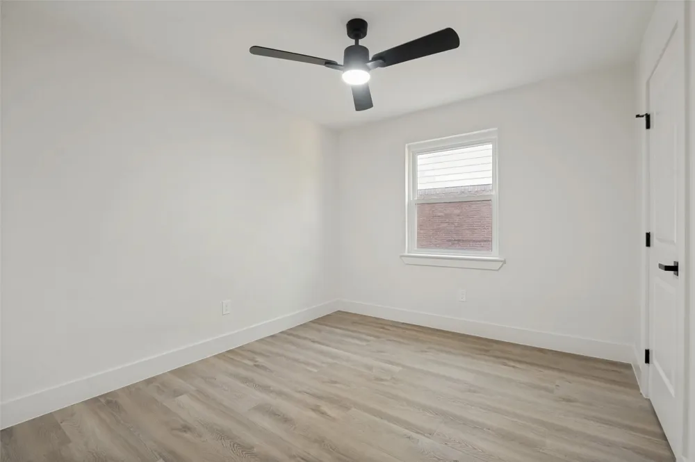 14517 Dennis Lane Farmers Branch, TX 75234