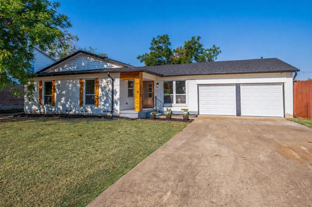 14517 Dennis Lane Farmers Branch, TX 75234