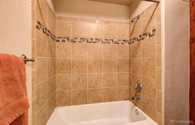 9079 E Panorama Circle #204 Englewood, CO 80112