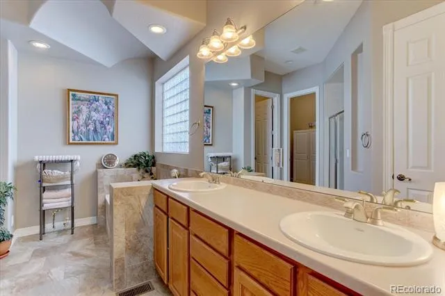 9557 W Plymouth Avenue Littleton, CO 80128