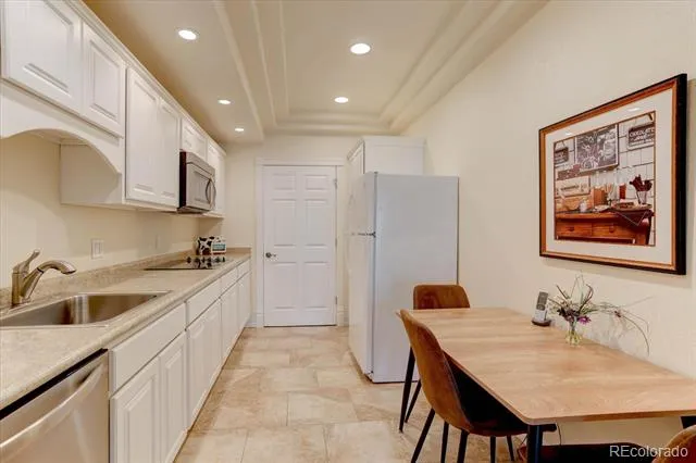 9557 W Plymouth Avenue Littleton, CO 80128
