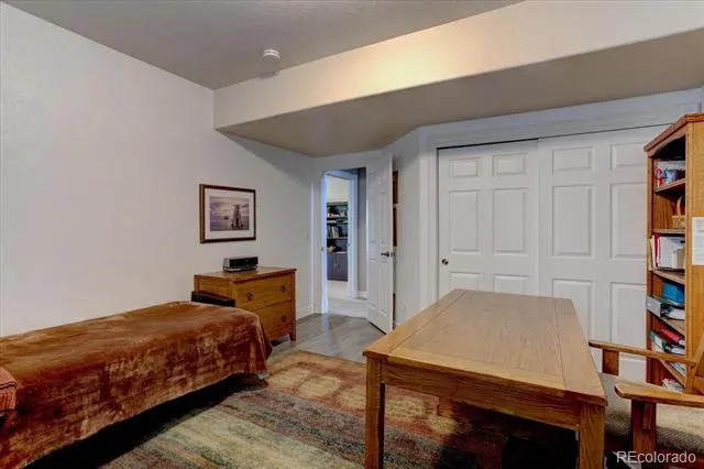 9557 W Plymouth Avenue Littleton, CO 80128