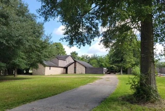 12534 Lazywood Street Pinehurst, TX 77362