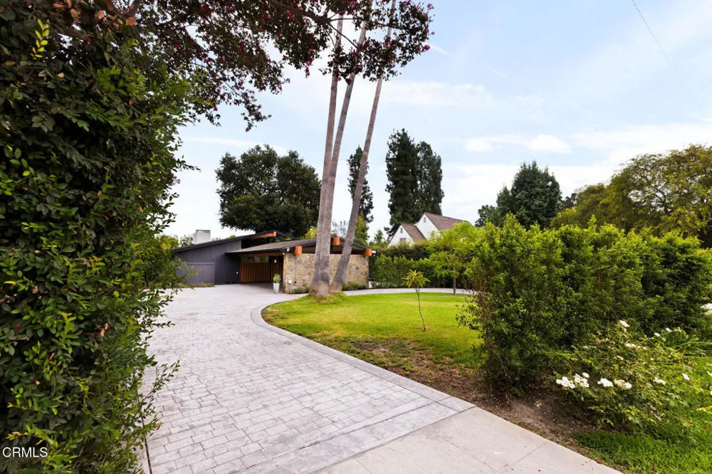 1334 Sierra Madre Boulevard San Marino, CA 91108
