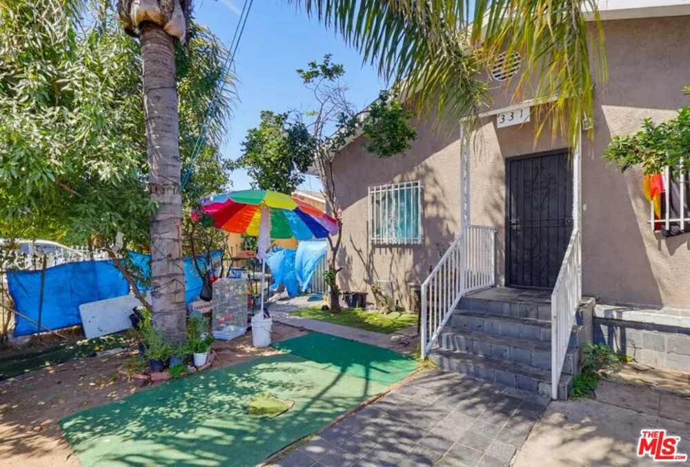 331 W 92nd Street Los Angeles, CA 90003
