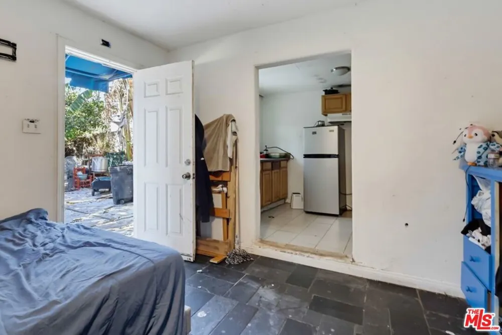 331 W 92nd Street Los Angeles, CA 90003