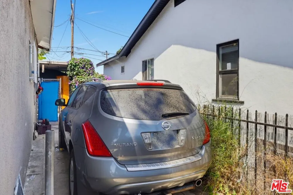 331 W 92nd Street Los Angeles, CA 90003