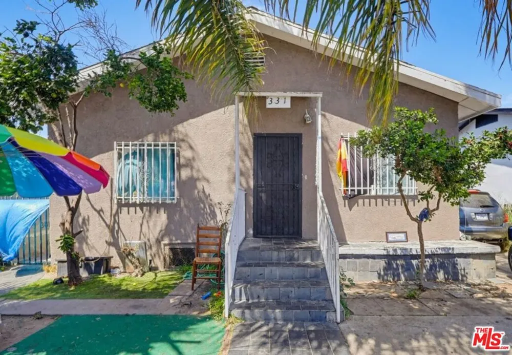 331 W 92nd Street Los Angeles, CA 90003