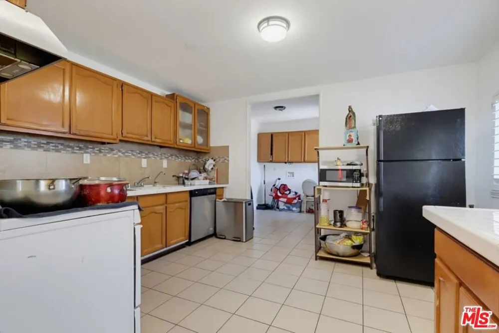 331 W 92nd Street Los Angeles, CA 90003
