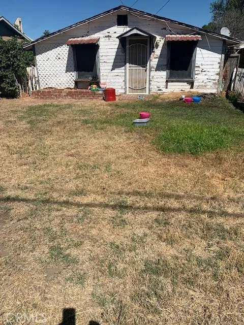 1240 E Mayberry