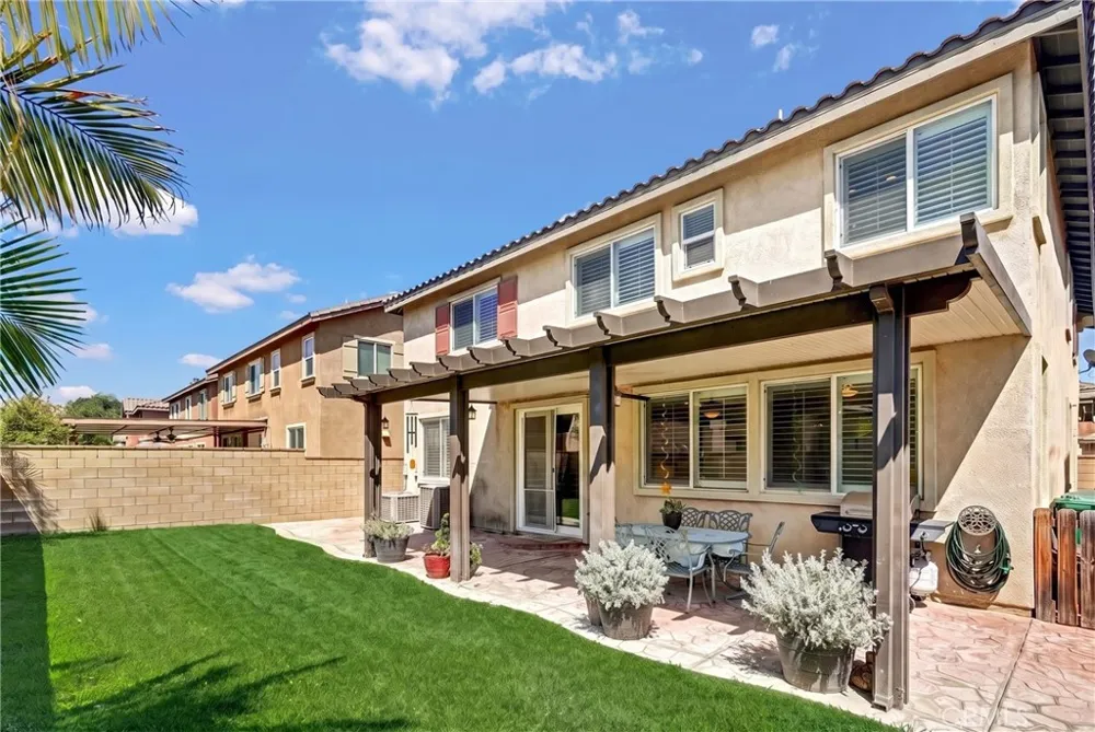 5583 Harmony Eastvale, CA 91752