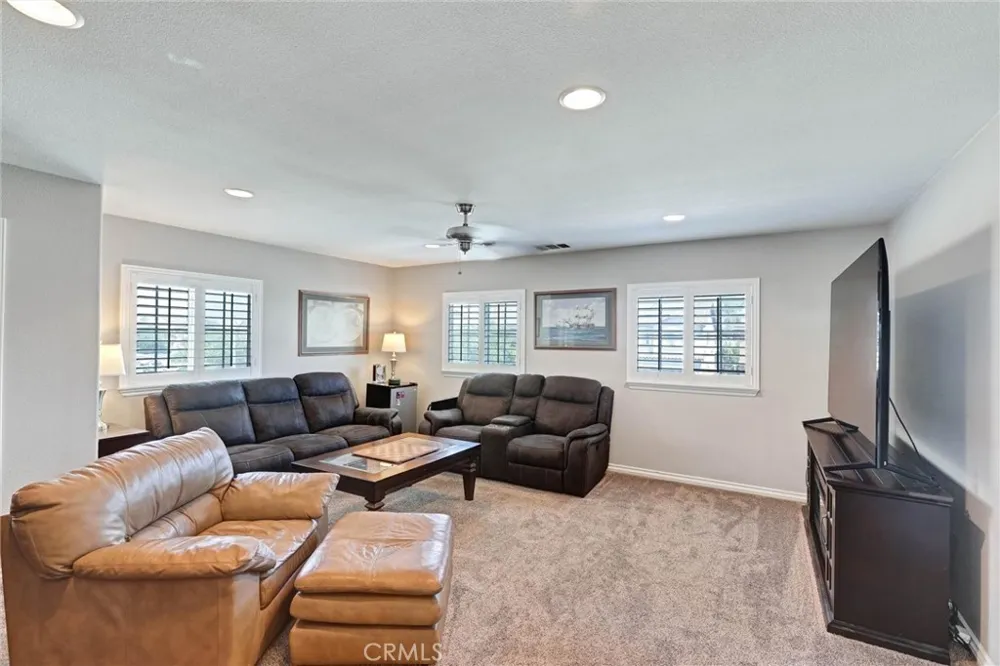 5583 Harmony Eastvale, CA 91752
