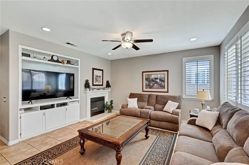 5583 Harmony Eastvale, CA 91752