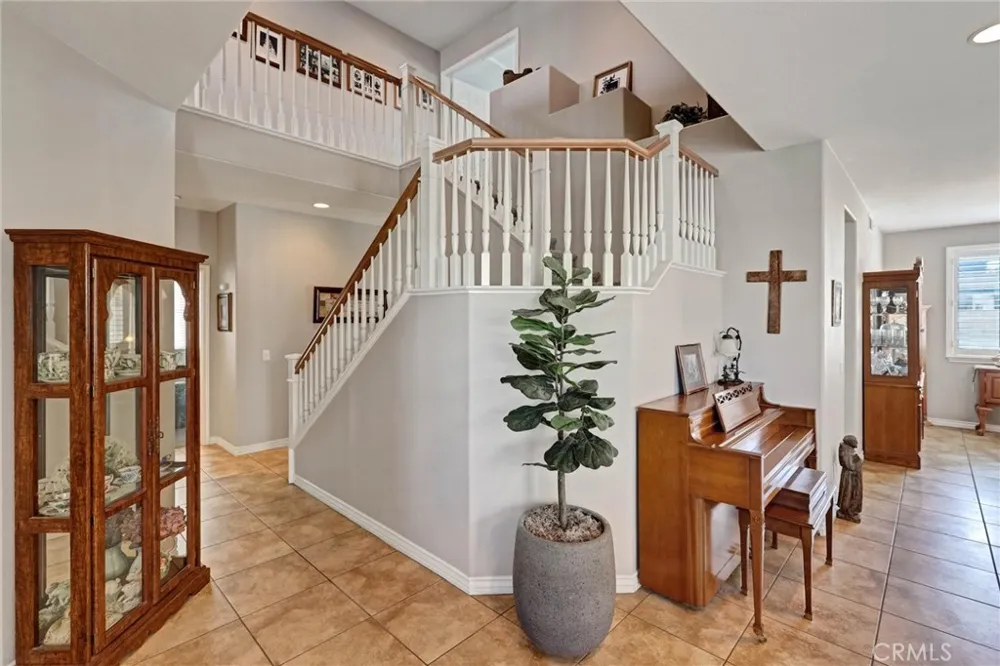 5583 Harmony Eastvale, CA 91752