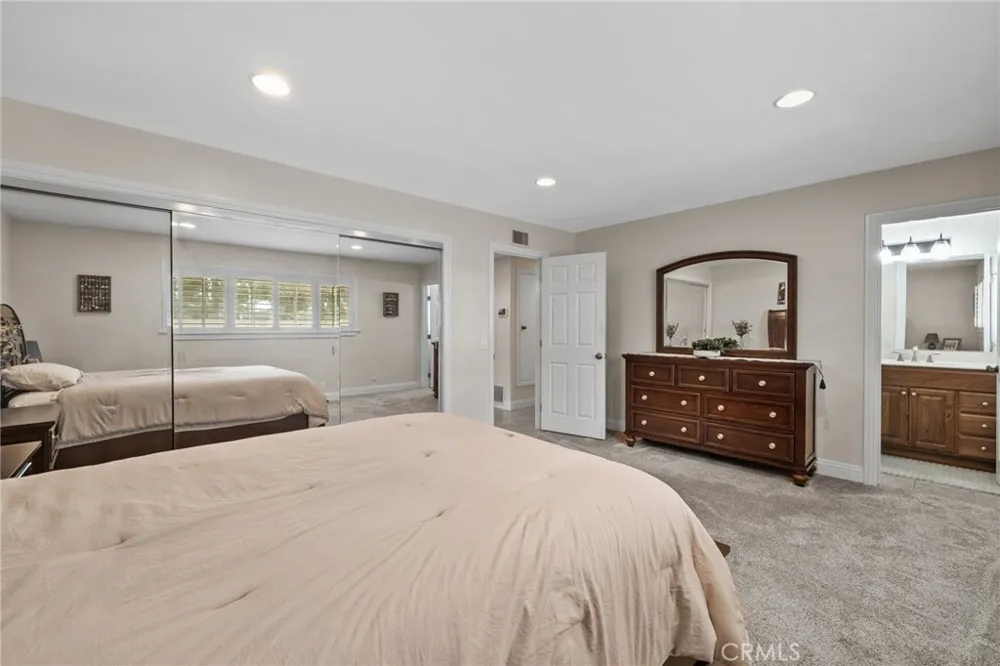302 Sarah Avenue Placentia, CA 92870