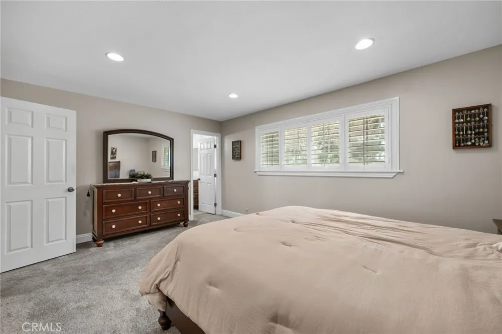 302 Sarah Avenue Placentia, CA 92870