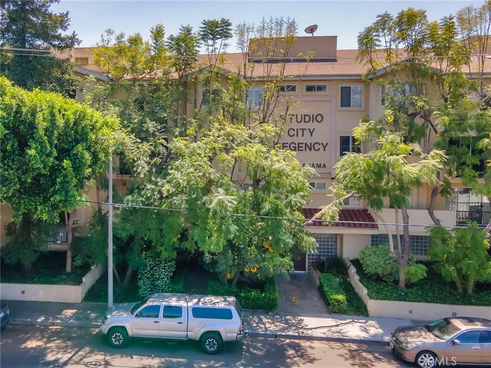 11044 Acama Street #302 Studio City, CA 91602