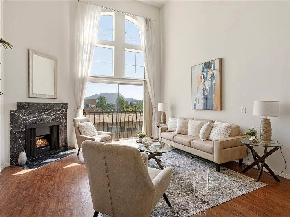 11044 Acama Street #302 Studio City, CA 91602
