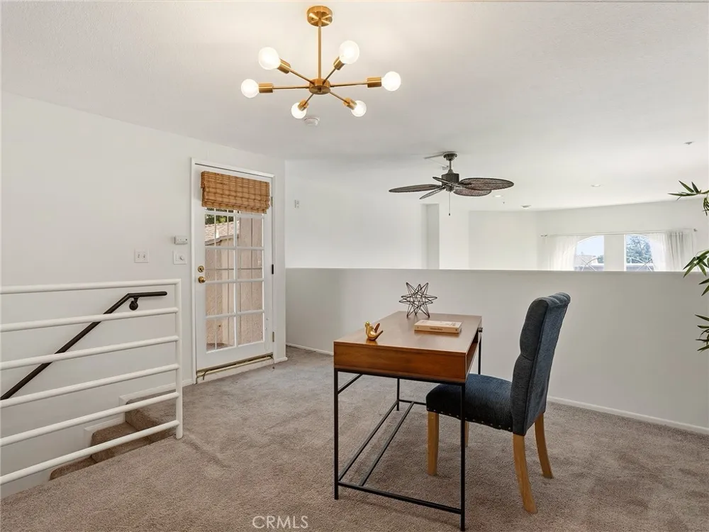 11044 Acama Street #302 Studio City, CA 91602