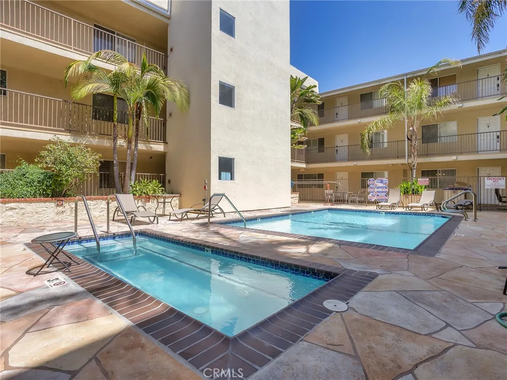 11044 Acama Street #302 Studio City, CA 91602