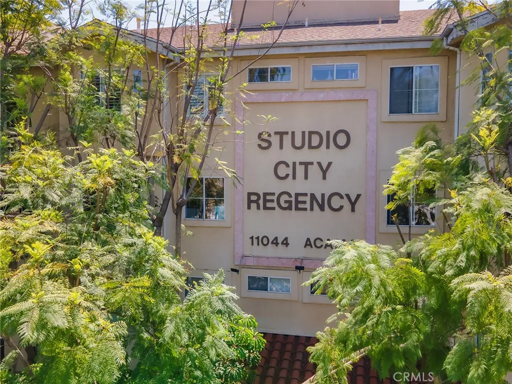 11044 Acama Street #302 Studio City, CA 91602