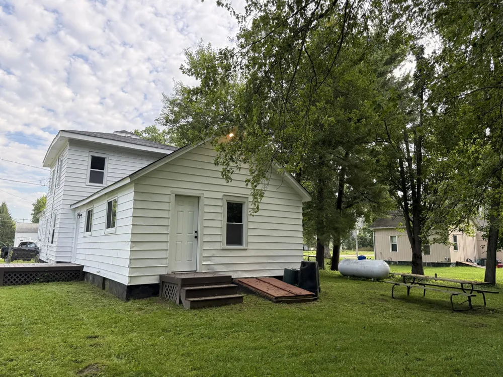 203 E Commercial Street Norvell, MI 49263