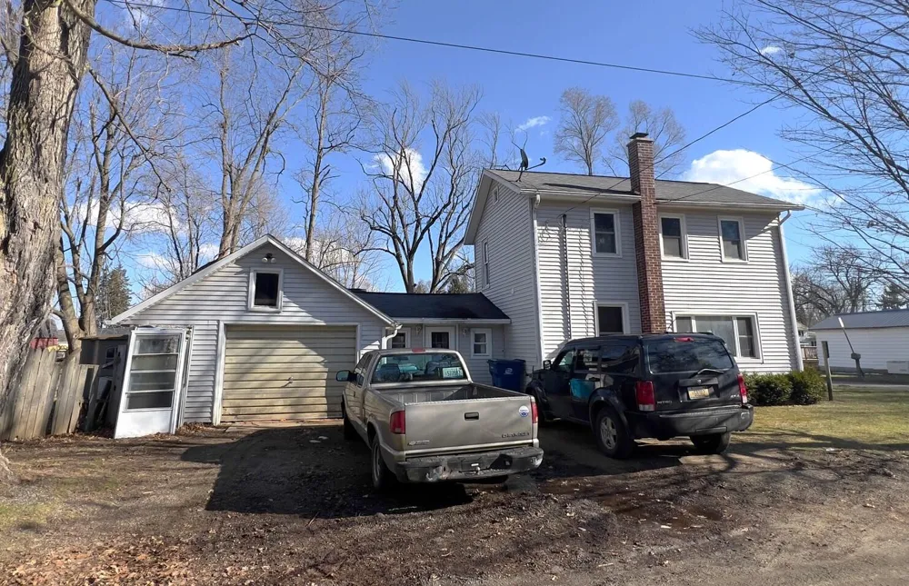 407 Barry Street Colon, MI 49040