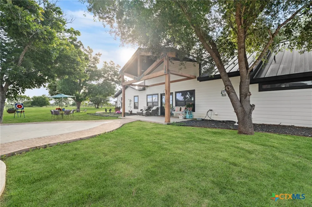 1591 Leissner School Road Seguin, TX 78155