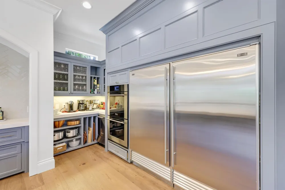 1019 Grand Court Highland Beach, FL 33487